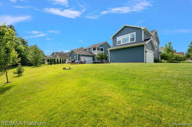 606 Kimball Street, Howell, MI 48855
