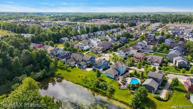 606 Kimball Street, Howell, MI 48855