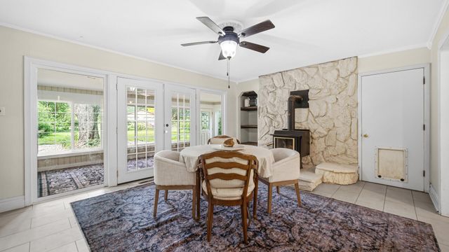 916 N County Line Road, Westville, IN 46391