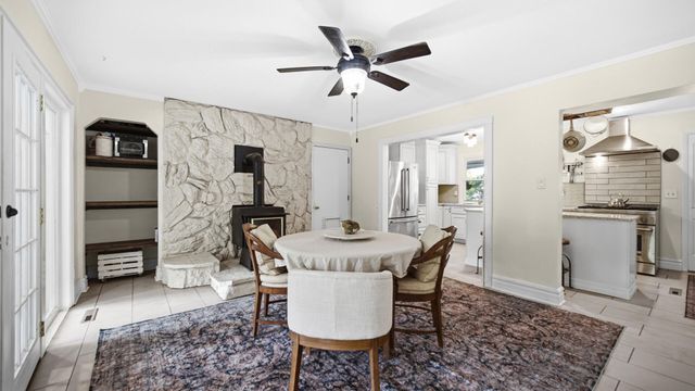 916 N County Line Road, Westville, IN 46391