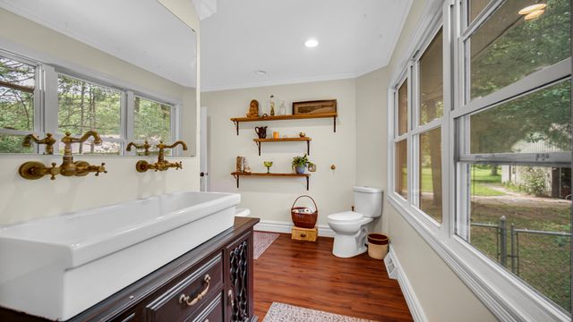 916 N County Line Road, Westville, IN 46391