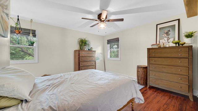 916 N County Line Road, Westville, IN 46391