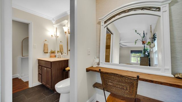 916 N County Line Road, Westville, IN 46391