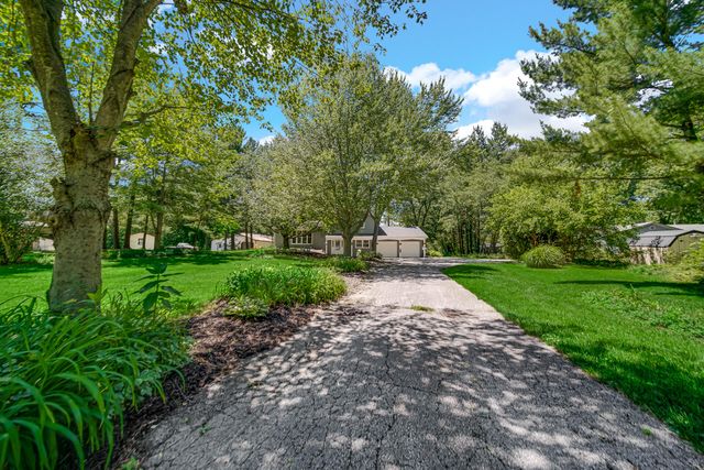 916 N County Line Road, Westville, IN 46391
