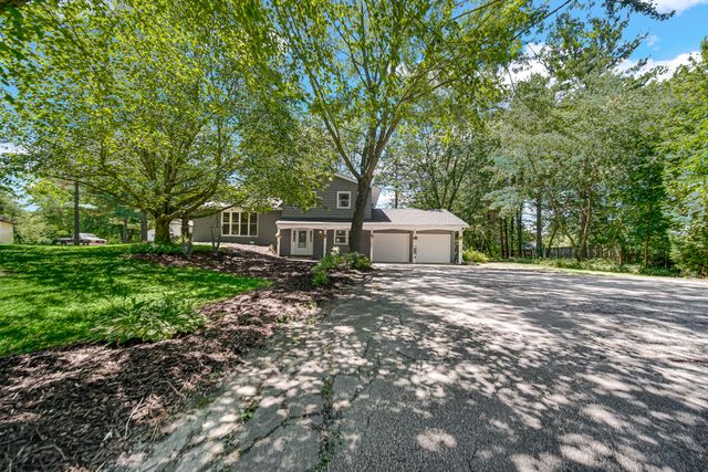 916 N County Line Road, Westville, IN 46391