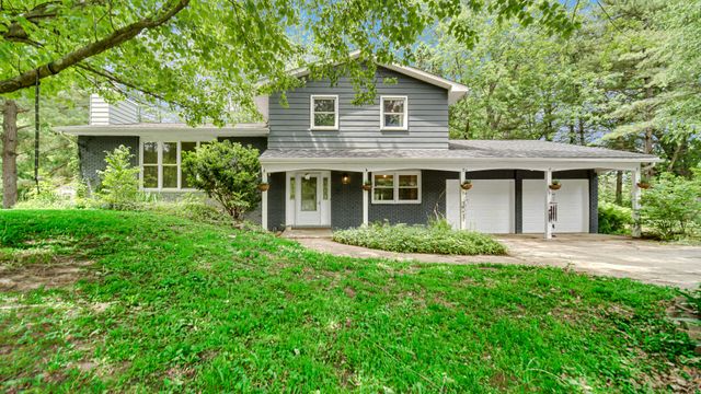 916 N County Line Road, Westville, IN 46391