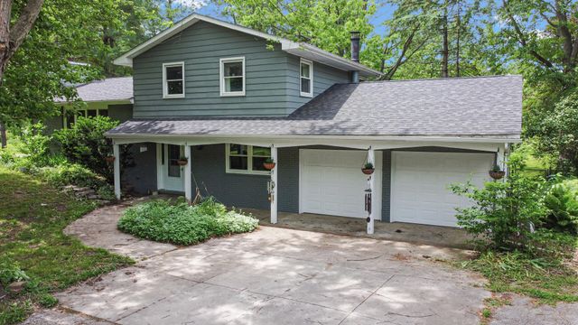 916 N County Line Road, Westville, IN 46391