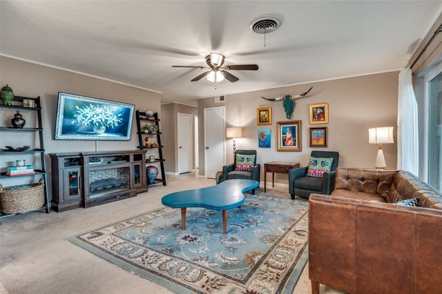 1229 Brookside Drive, Hurst, TX 76053