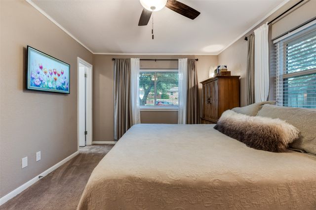 1229 Brookside Drive, Hurst, TX 76053