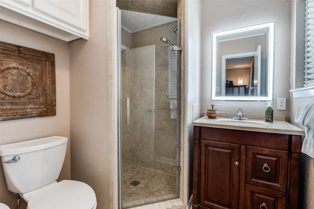 1229 Brookside Drive, Hurst, TX 76053