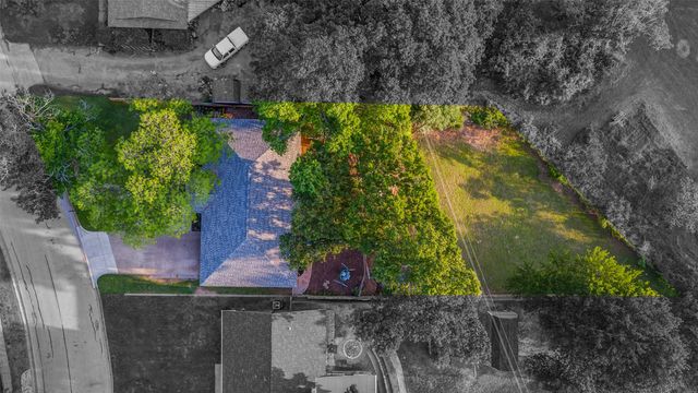 1229 Brookside Drive, Hurst, TX 76053