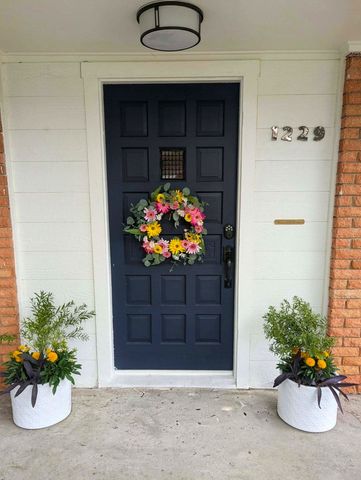 1229 Brookside Drive, Hurst, TX 76053