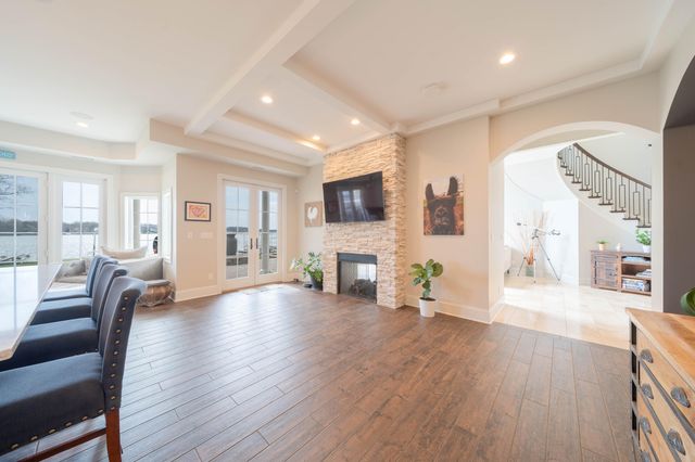 13941 Lakeview Point Road, Cedar Lake, IN 46303
