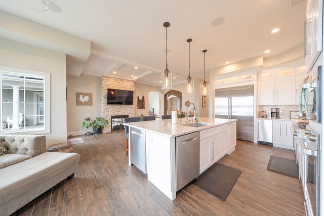 13941 Lakeview Point Road, Cedar Lake, IN 46303