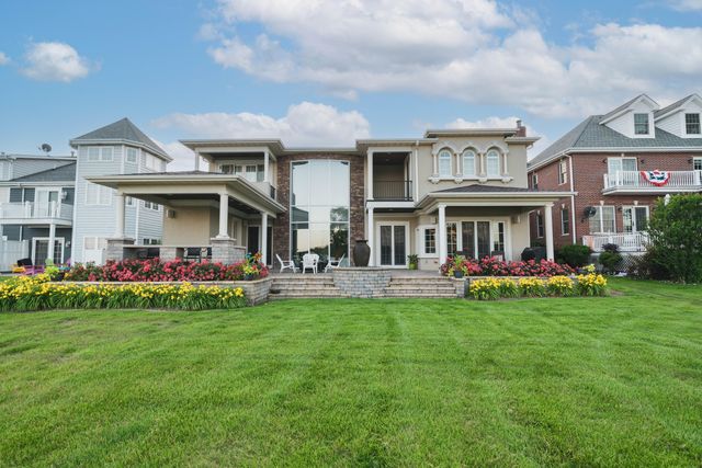 13941 Lakeview Point Road, Cedar Lake, IN 46303