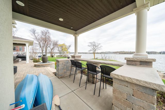 13941 Lakeview Point Road, Cedar Lake, IN 46303