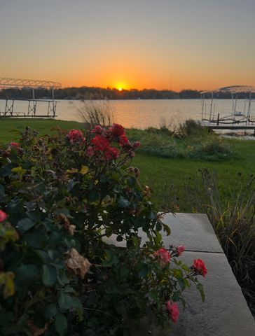 13941 Lakeview Point Road, Cedar Lake, IN 46303