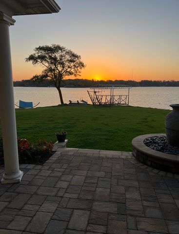 13941 Lakeview Point Road, Cedar Lake, IN 46303