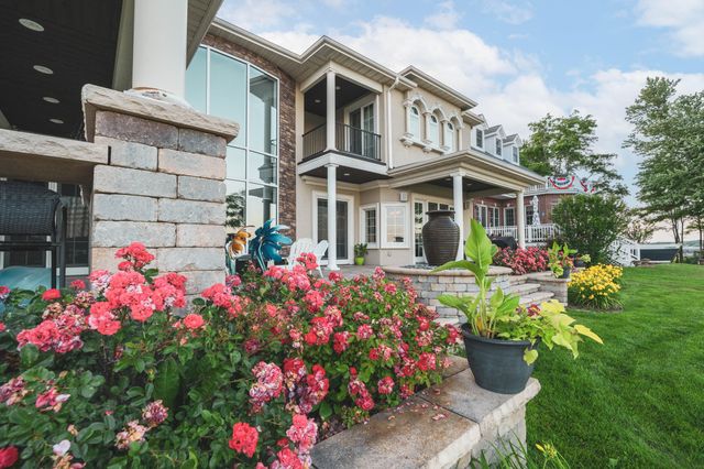 13941 Lakeview Point Road, Cedar Lake, IN 46303
