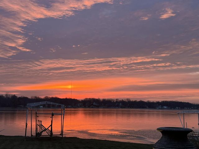 13941 Lakeview Point Road, Cedar Lake, IN 46303