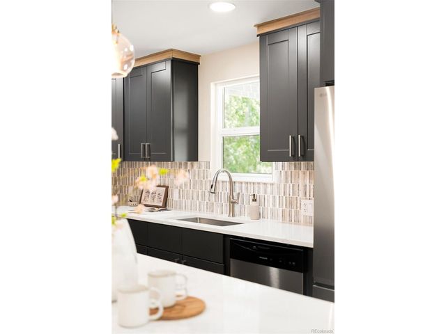 7264 S Cody St, Littleton, CO 80128