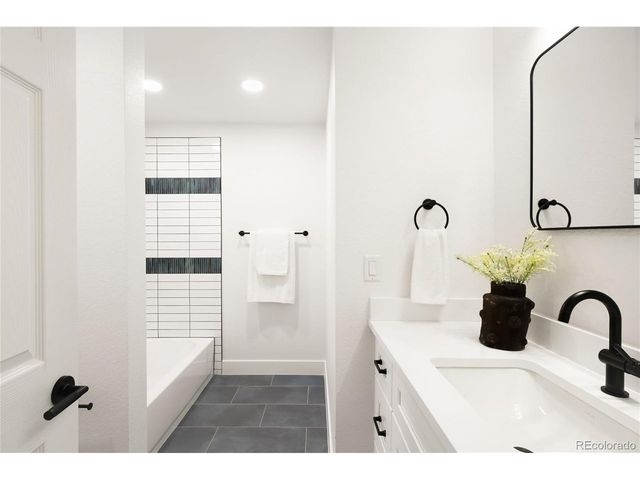 7264 S Cody St, Littleton, CO 80128