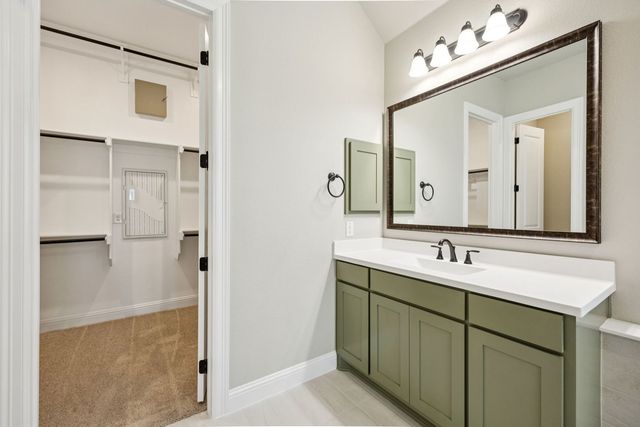 1009 Goldenrod Drive, Crowley, TX 76036