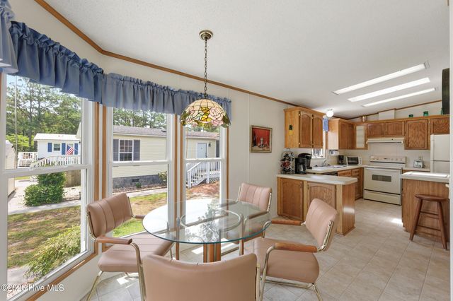 605 Outrigger Court, Hampstead, NC 28443