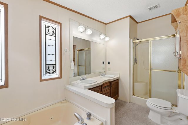 605 Outrigger Court, Hampstead, NC 28443