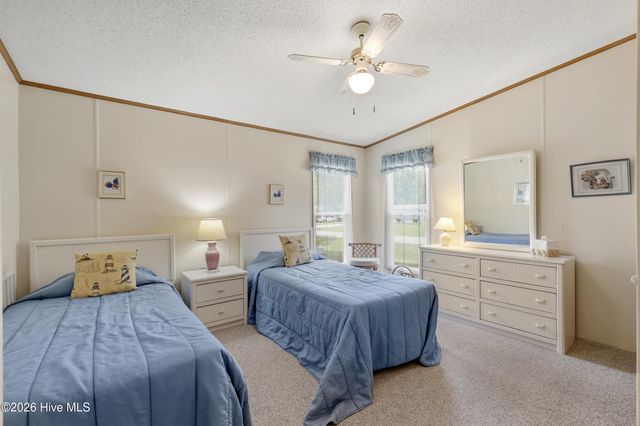 605 Outrigger Court, Hampstead, NC 28443