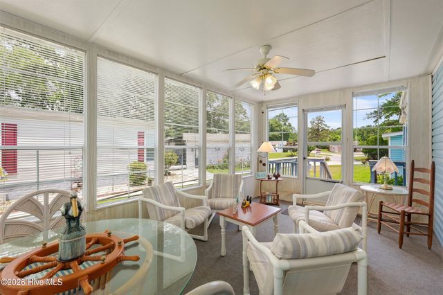 605 Outrigger Court, Hampstead, NC 28443