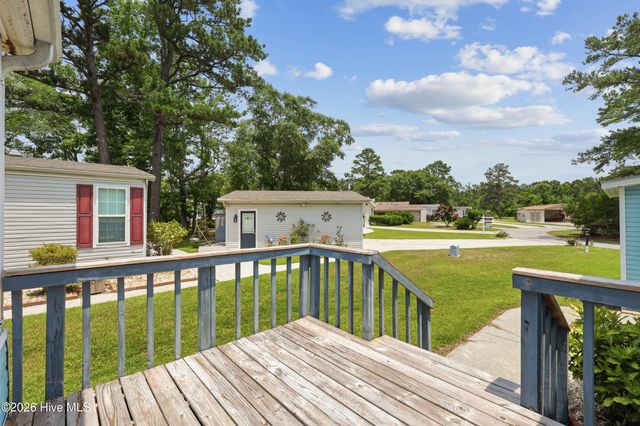 605 Outrigger Court, Hampstead, NC 28443