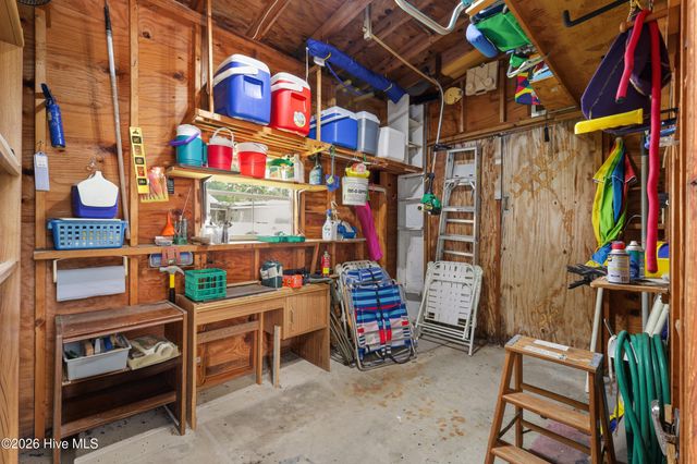 605 Outrigger Court, Hampstead, NC 28443