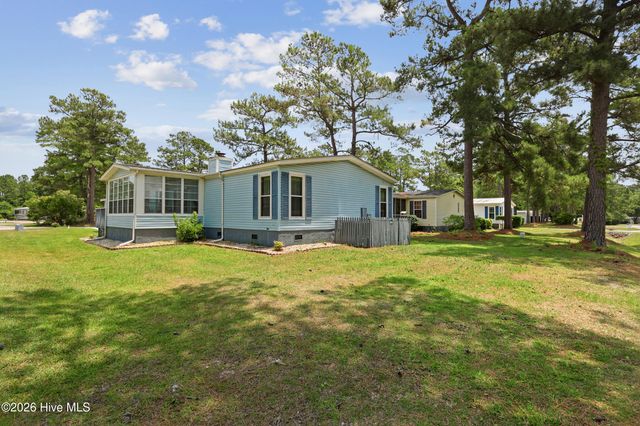 605 Outrigger Court, Hampstead, NC 28443