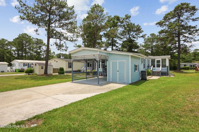 605 Outrigger Court, Hampstead, NC 28443