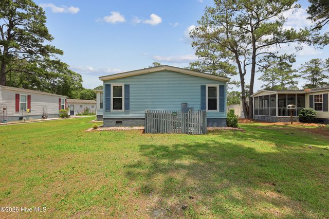 605 Outrigger Court, Hampstead, NC 28443