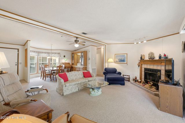 605 Outrigger Court, Hampstead, NC 28443