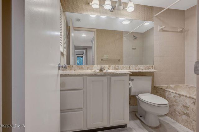 3 Shelter Cove Ln Apt 7445, Hilton Head Island, SC 29928