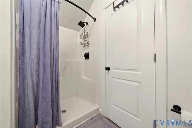 2107 Thorncrag Ln, Midlothian, VA 23112