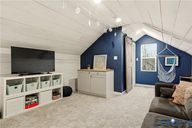 2107 Thorncrag Ln, Midlothian, VA 23112