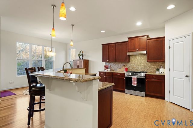 2107 Thorncrag Ln, Midlothian, VA 23112