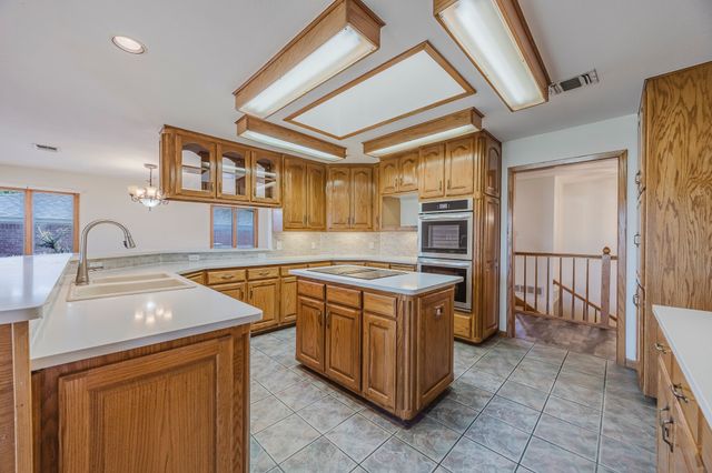 8418 Golf Club Circle, Fort Worth, TX 76179