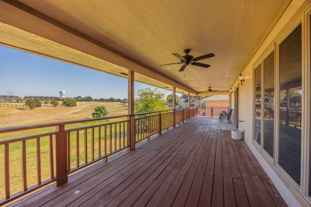 8418 Golf Club Circle, Fort Worth, TX 76179