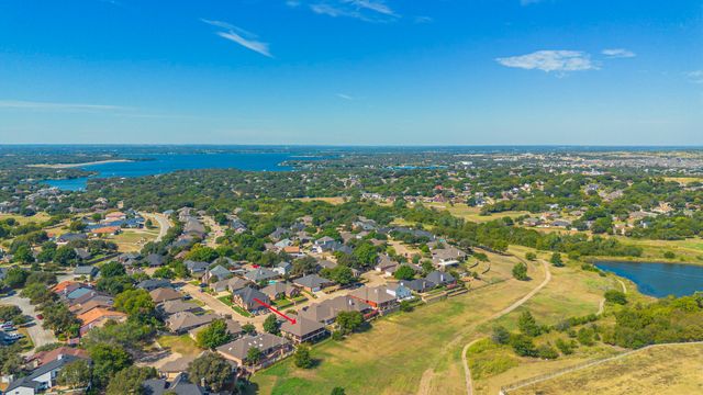 8418 Golf Club Circle, Fort Worth, TX 76179