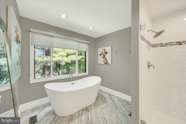 6 FALLING BROOK, Owings Mills, MD 21117
