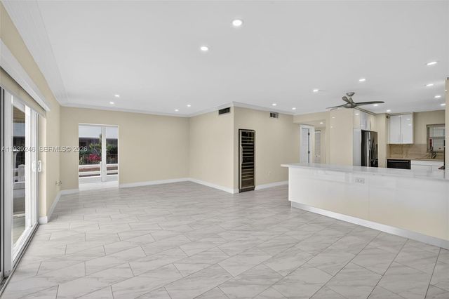 3209 S Ocean Dr 1G, Hallandale Beach, FL 33009