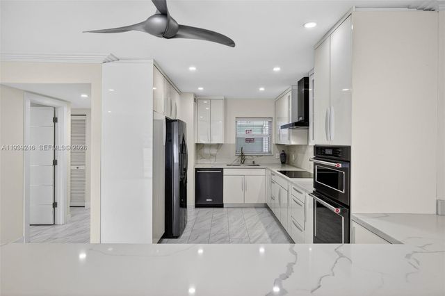 3209 S Ocean Dr 1G, Hallandale Beach, FL 33009