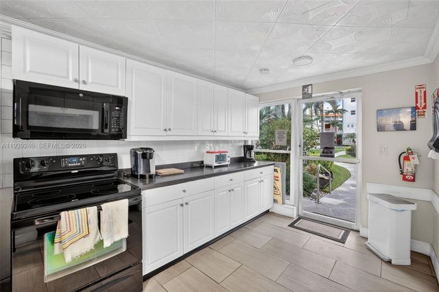 3209 S Ocean Dr 1G, Hallandale Beach, FL 33009