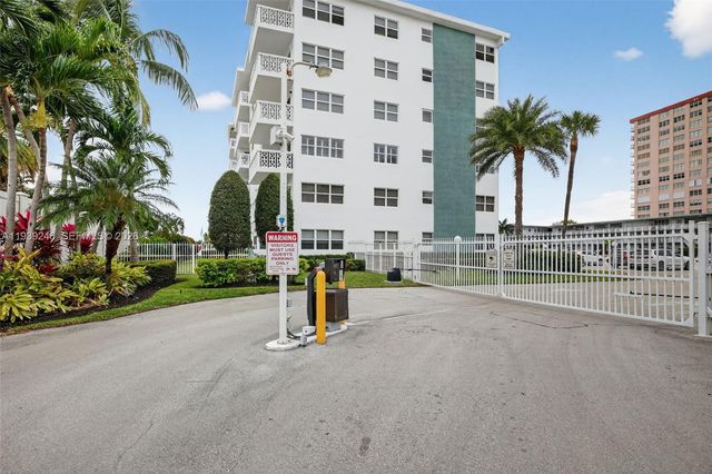 3209 S Ocean Dr 1G, Hallandale Beach, FL 33009