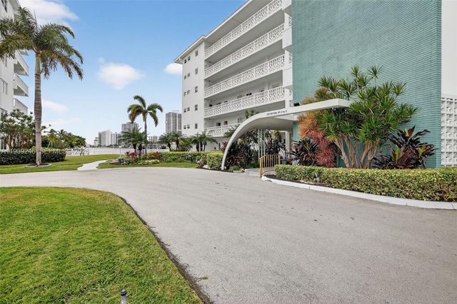 3209 S Ocean Dr 1G, Hallandale Beach, FL 33009